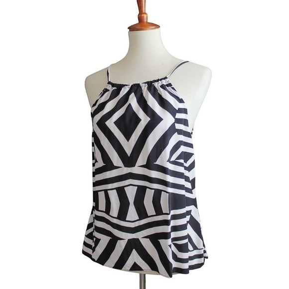 Crown & Ivy Top Tank Halter Black White Tie Closure Casual Womens Petite Medium - Picture 2 of 5